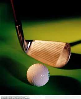 高尔夫球杆和球