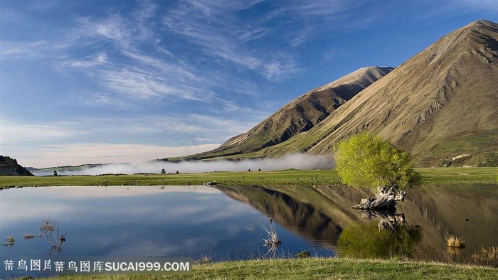 湖畔山峦美景壁纸
