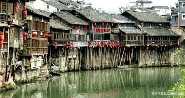 湖南凤凰古城吊脚楼 湖南凤凰古城吊脚楼