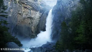 瀑布流水风景画壁纸
