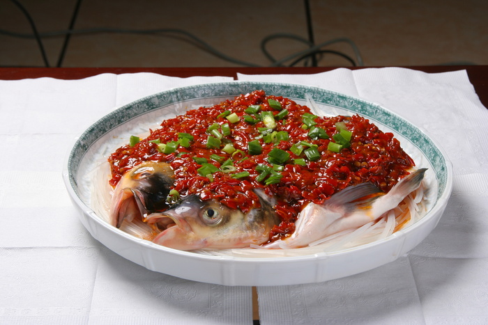剁椒鱼头 (1)