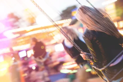 非主流梦幻美女背影图片 非主流梦幻美女背影图片