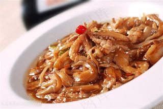 品味鱿鱼须咸鲜味中华美食摄影图