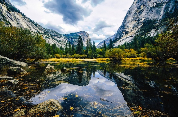 冬天山水背景风景