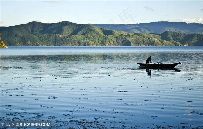 中国传统风景 云南泸沽湖渔人船家