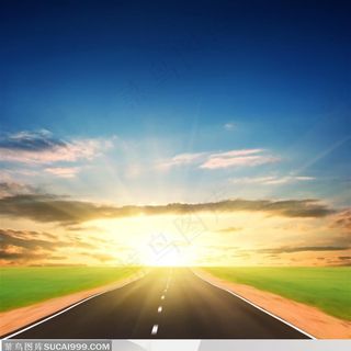 黄昏笔直高速公路特写