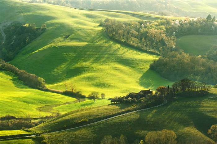 广阔的山脉高清素材图片