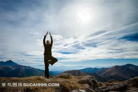 在户外练瑜伽的女性高清摄影图片瑜伽图片