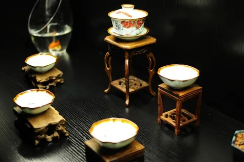 一组茶具包括茶盏茶具茶物