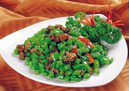 95X-118金蚝肉碎炒蜜豆 95X-118金蚝肉碎炒蜜豆