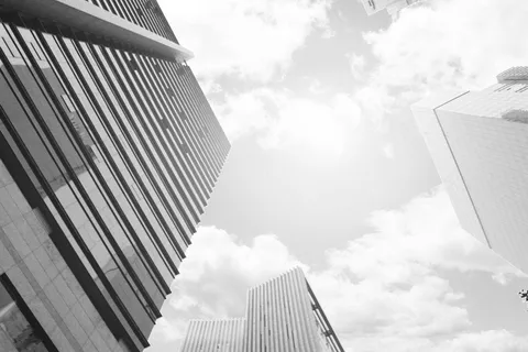 黑白商务大厦建筑PSD素材