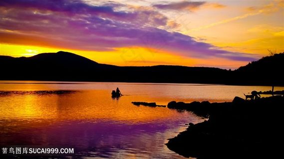 黄昏湖畔美景壁纸
