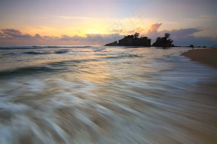 丝绸一样的海水风景图片