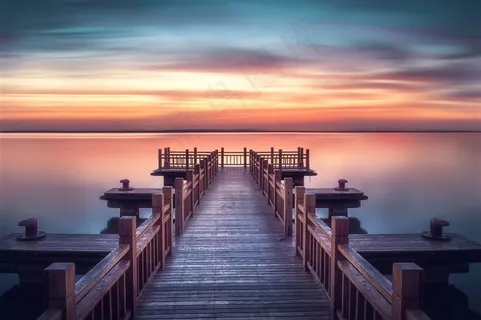 美丽的海岸码头风景图片