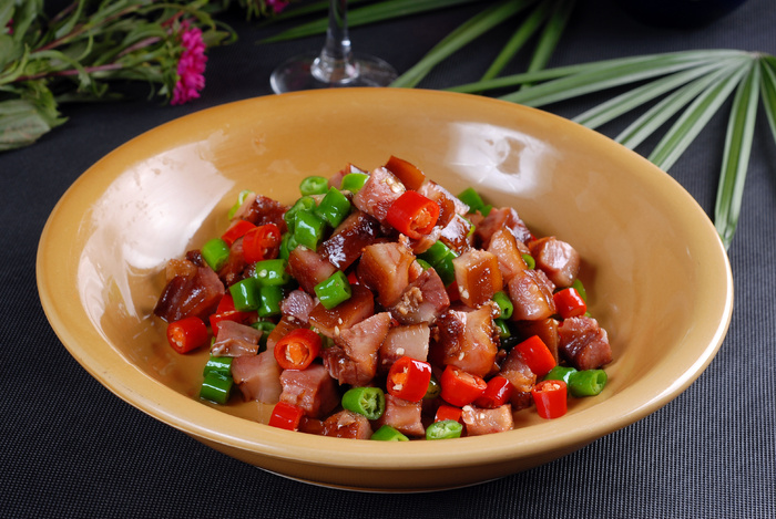 XCXC1053风味藏香乳猪