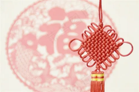 福字剪纸和中图结特写图