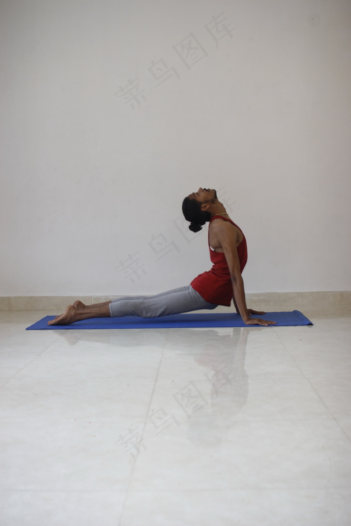 十分钟瑜伽修身图片