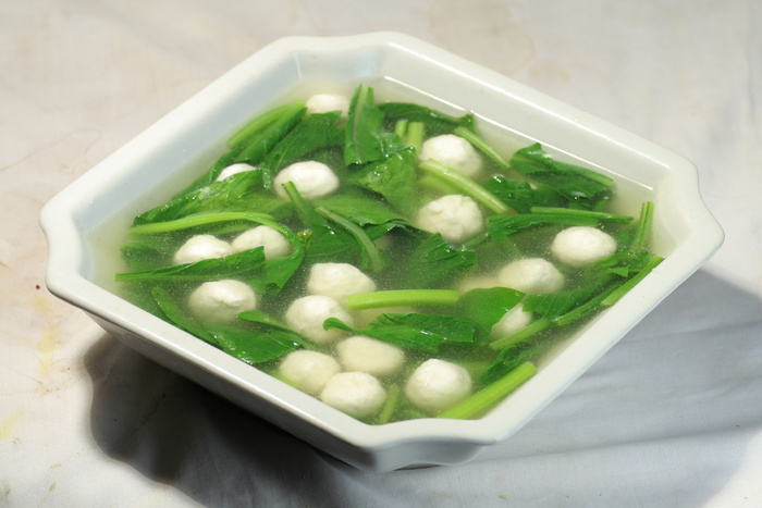 广菜汆丸子