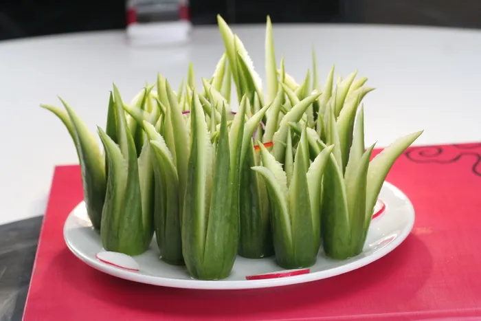 荷兰瓜沾酱  10元