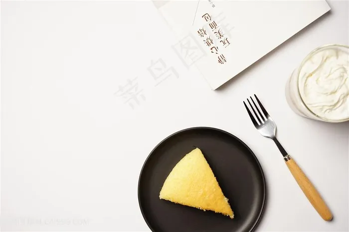 海绵蛋糕简约摆盘3