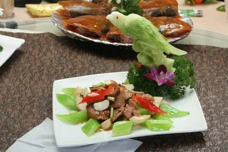 翡翠山菌炒猪青肉36