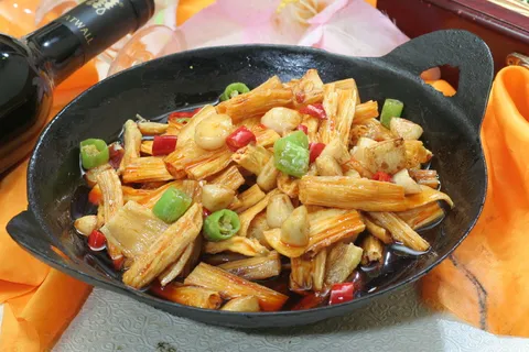 干锅腐竹 16元