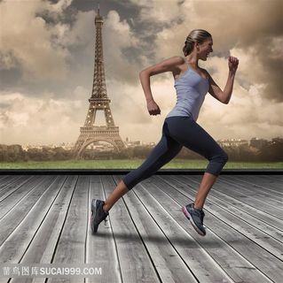 在巴黎跑步的美女高清图片