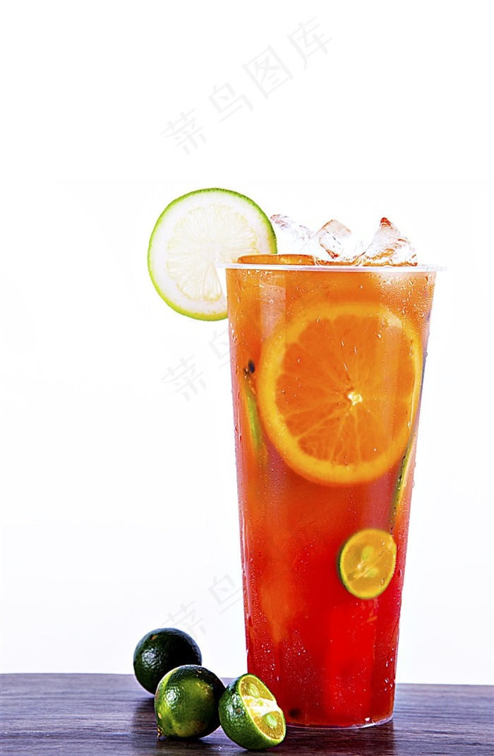 橙色的果汁饮品
