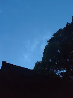 傍晚后院天空