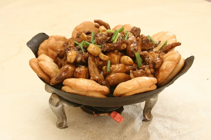铁锅烤土鸡 36元