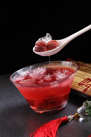 冰镇杨梅西酒汁