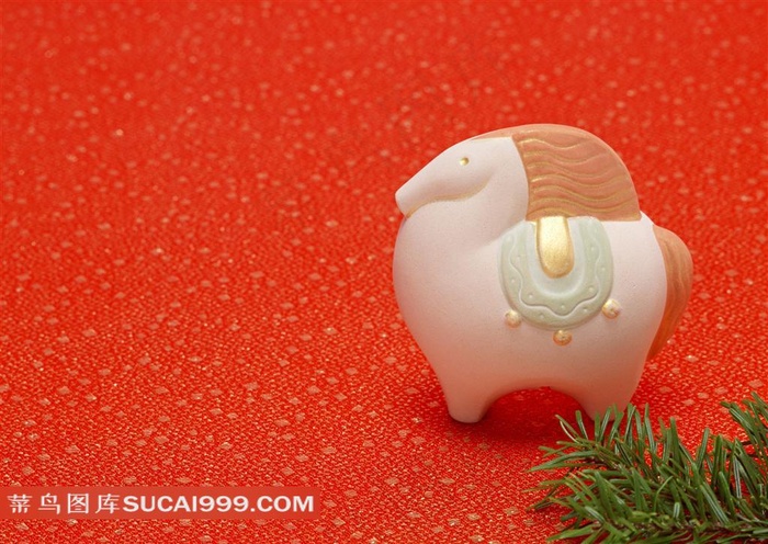马年陶瓷马摆设品素材
