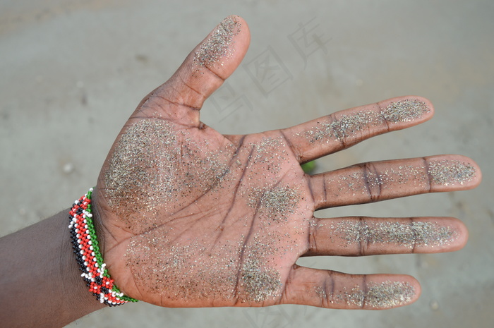 脏兮兮的手掌图片