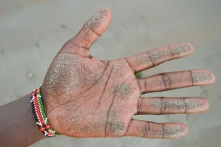 脏兮兮的手掌图片