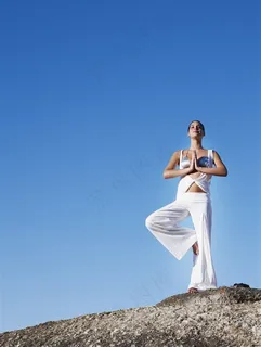 白衣的瑜伽美女 白衣的瑜伽美女