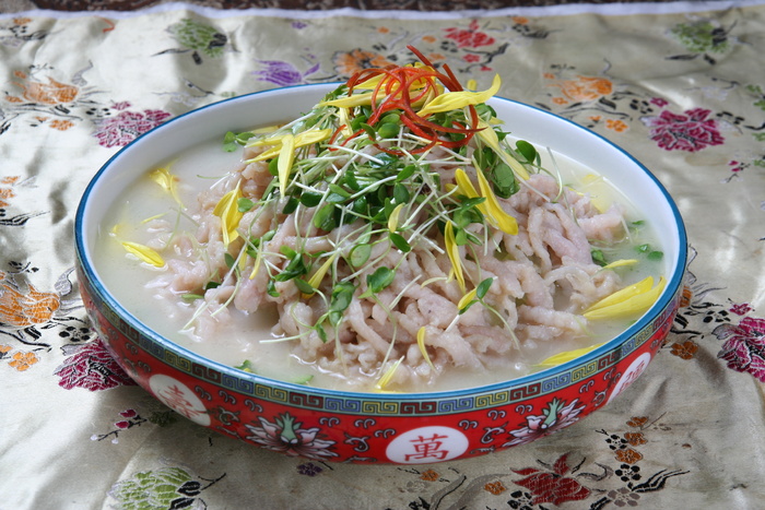 椿芽里脊丝