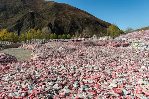 玉树新寨嘉那嘛呢石堆