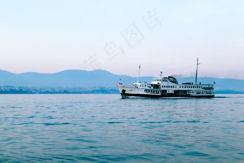 新型普通客船图片