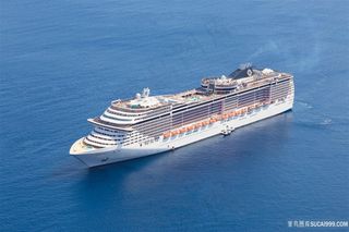 海上行驶的轮船高清船图片