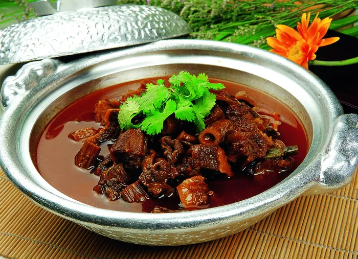 川菜湘菜高清菜谱 竹海笋香牛腩 48元份