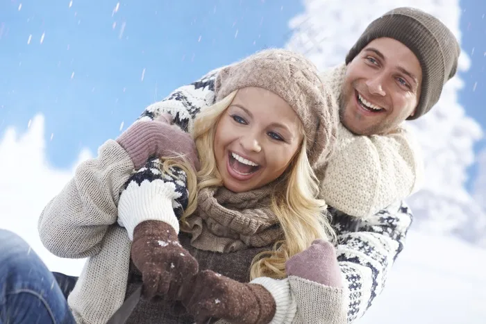 冬季温馨唯美情侣图片