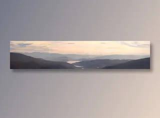 山峦起伏唯美风景画