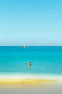 夏日海边海景蓝色清新海水游玩度假，大暑小暑