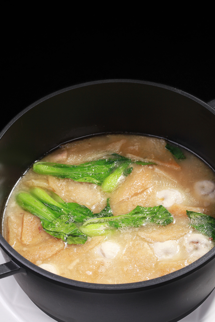 三鲜肉皮汤 (1)