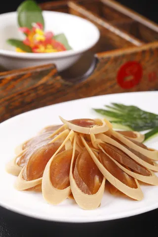 素衣丽花牛鞭 (5)