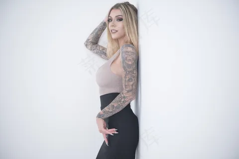 西西胆大艺术照片