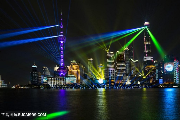 上海进博会外滩夜景