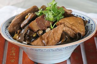 五花肉海带炖豆腐 10元