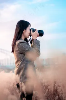 文艺风摄影师美女图片