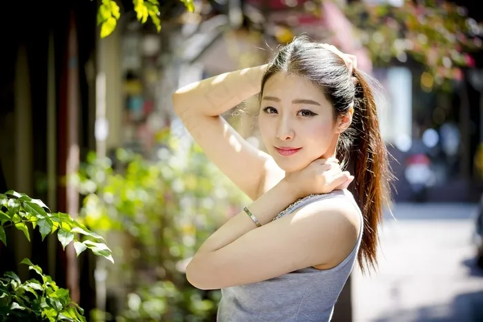 邻家女孩阳光明媚吴小葵高清写真图片